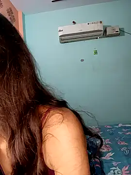 poojaji690 online show from December 3, 2024, 9:11 am