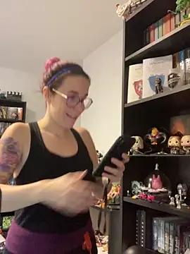 Snapshot of MagdalenaMedusa chatting on November 6, 2025, 10:05 am MagdalenaMedusa online show from November 6, 2025, 10:05 am