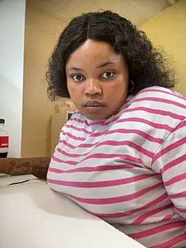 Curveysinaa online show from March 7, 2025, 11:51 am