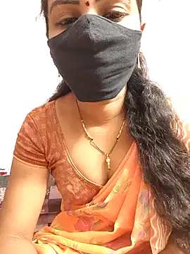 Snapshot of tina_rosy chatting on December 13, 2024, 6:31 am tina rosy online show from December 13, 2024, 6:31 am