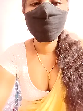 Snapshot of tina_rosy chatting on February 5, 2025, 6:48 pm tina rosy online show from February 5, 2025, 6:48 pm