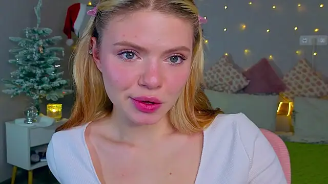 Red  Candy online show from January 7, 2026, 12:07 pm