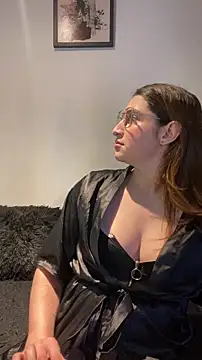 kamel-ayesha online show from November 17, 2025, 4:13 pm