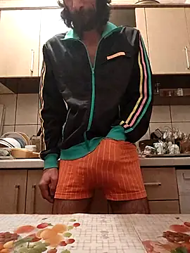 Snapshot of vulpe8400 chatting on October 12, 2025, 6:51 pm vulpe8400 online show from October 12, 2025, 6:51 pm