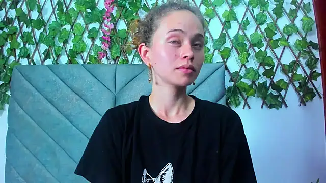 Snapshot of fulfill_fantasies1 chatting on September 15, 2025, 5:07 am fulfill fantasies1 online show from September 15, 2025, 5:07 am