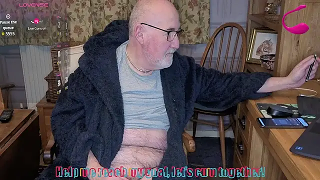 Snapshot of Adamdaddybear chatting on February 20, 2026, 9:26 pm Adamdaddybear online show from February 20, 2026, 9:26 pm