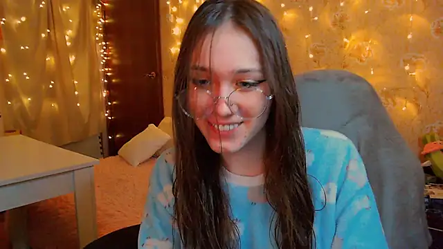 Snapshot of fluffy_kitty_ chatting on January 9, 2026, 9:49 pm fluffy kitty online show from January 9, 2026, 9:49 pm