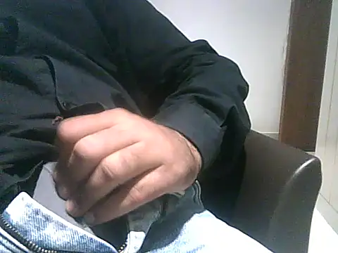 cryptoman1119 online show from December 3, 2025, 11:52 am