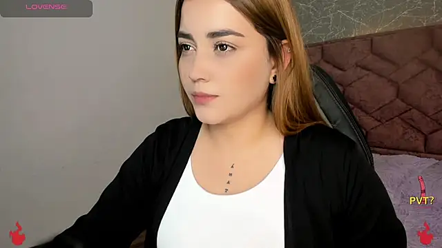 Snapshot of Lucia_star__ chatting on December 10, 2024, 7:11 pm Lucia star online show from December 10, 2024, 7:11 pm