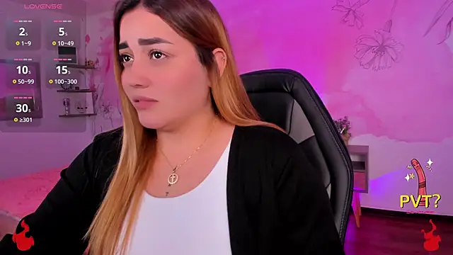 Snapshot of Lucia_star__ chatting on March 11, 2025, 6:00 am Lucia star online show from March 11, 2025, 6:00 am