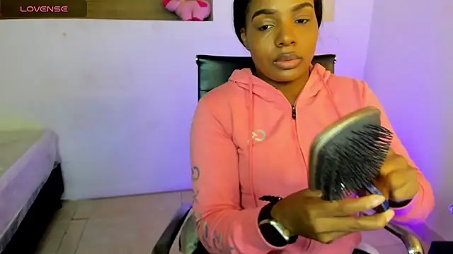 Snapshot of IvyBliss8 chatting on February 17, 2025, 12:38 pm IvyBliss8 online show from February 17, 2025, 12:38 pm