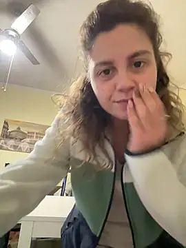 ItalianiMuli online show from February 8, 2025, 4:25 pm