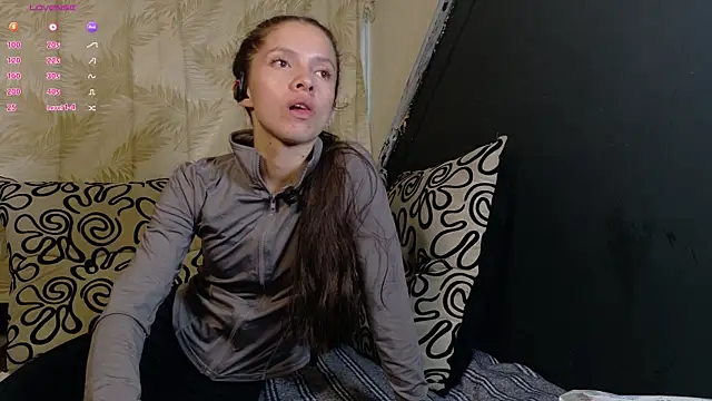 sweetdam12 online show from November 28, 2025, 7:05 pm