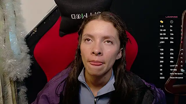 sweetdam12 online show from February 11, 2026, 8:14 pm