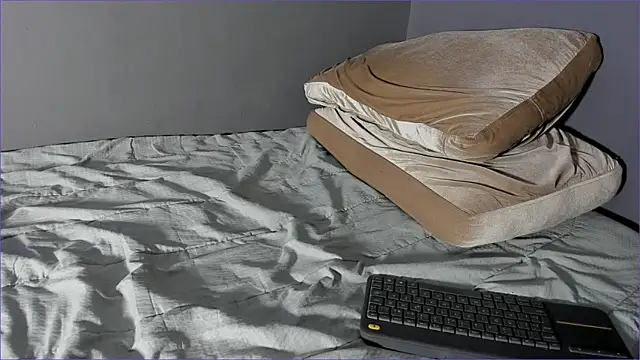 Snapshot of Brock_hurn1 chatting on June 17, 2026, 3:42 am Brock hurn1 online show from June 17, 2026, 3:42 am