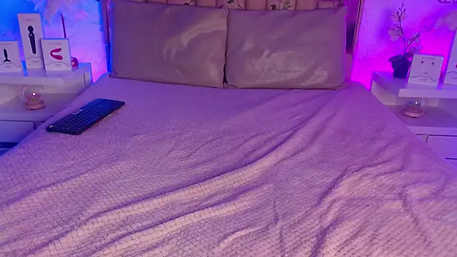 Snapshot of GigiVolkova chatting on February 25, 2025, 8:51 pm GigiVolkova online show from February 25, 2025, 8:51 pm