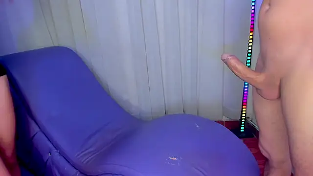 Yourslust  online show from December 18, 2025, 2:12 pm