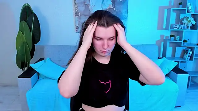 Snapshot of BonneyLove chatting on January 21, 2025, 7:39 pm BonneyLove online show from January 21, 2025, 7:39 pm