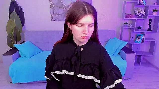 Snapshot of BonneyLove chatting on February 16, 2025, 5:37 pm BonneyLove online show from February 16, 2025, 5:37 pm