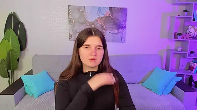 Snapshot of BonneyLove chatting on October 7, 2025, 8:39 pm BonneyLove online show from October 7, 2025, 8:39 pm