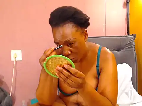 Black-Desire online show from October 26, 2025, 12:44 pm