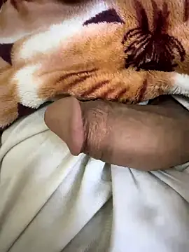 Snapshot of hamed-697 chatting on December 3, 2024, 10:39 am hamed-697 online show from December 3, 2024, 10:39 am