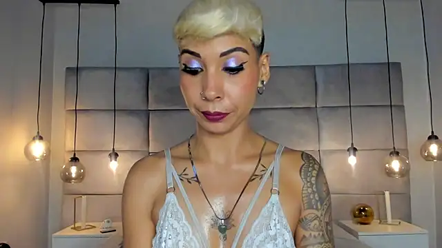 MiaMorgan  online show from January 12, 2025, 5:33 pm