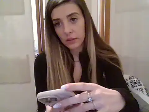 Snapshot of MissBella131 chatting on January 27, 2025, 6:41 pm MissBella131 online show from January 27, 2025, 6:41 pm