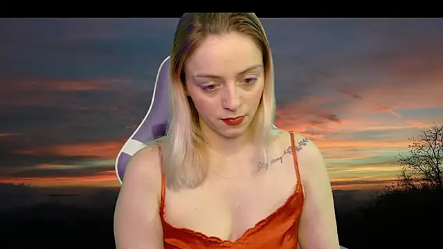 Snapshot of Dolce--Mia---Bianchi__07 chatting on March 7, 2025, 10:35 am Dolce--Mia---Bianchi 07 online show from March 7, 2025, 10:35 am