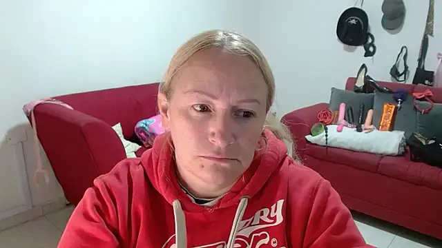 emperabigbootybigass online show from February 16, 2026, 12:23 pm