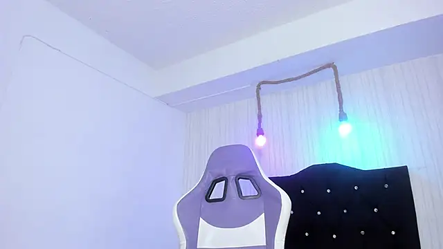 miku katsuragi online show from February 27, 2026, 2:22 am