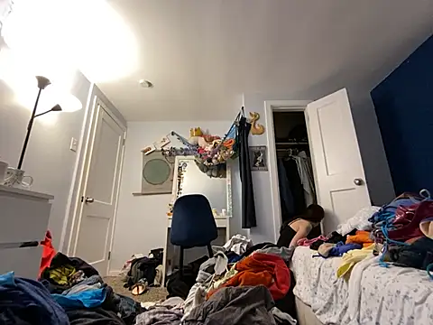 Snapshot of emilycoco chatting on February 9, 2025, 11:15 pm emilycoco online show from February 9, 2025, 11:15 pm