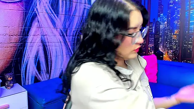 Snapshot of Violetaa_diazz chatting on December 6, 2024, 9:13 pm Violetaa diazz online show from December 6, 2024, 9:13 pm