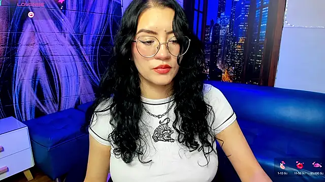 Snapshot of Violetaa_diazz chatting on February 26, 2025, 12:16 am Violetaa diazz online show from February 26, 2025, 12:16 am