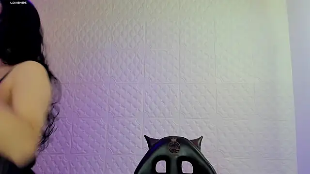 Snapshot of Violetaa_diazz chatting on October 18, 2025, 9:15 pm Violetaa diazz online show from October 18, 2025, 9:15 pm