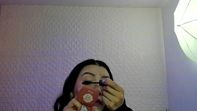 Snapshot of Violetaa_diazz chatting on November 4, 2025, 9:14 pm Violetaa diazz online show from November 4, 2025, 9:14 pm