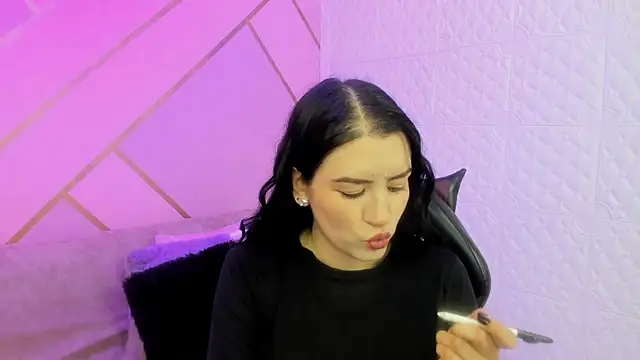 Violetaa diazz online show from February 20, 2026, 9:15 pm