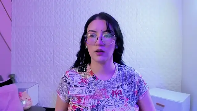 Snapshot of Violetaa_diazz chatting on June 6, 2026, 9:08 pm Violetaa diazz online show from June 6, 2026, 9:08 pm