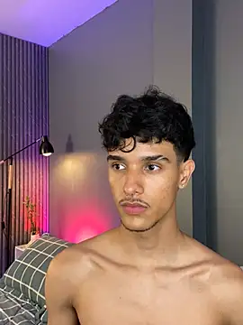 Snapshot of Busterspinter chatting on February 5, 2025, 5:52 am Busterspinter online show from February 5, 2025, 5:52 am