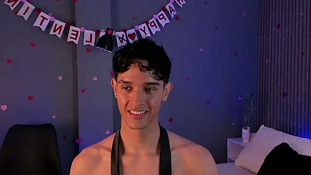 Snapshot of Busterspinter chatting on February 14, 2025, 8:10 am Busterspinter online show from February 14, 2025, 8:10 am