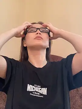 Snapshot of Milka23 chatting on September 28, 2025, 7:14 am Milka23 online show from September 28, 2025, 7:14 am