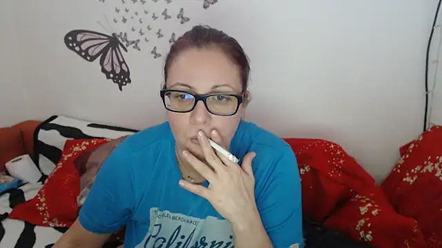 Snapshot of LadyHellene chatting on February 13, 2025, 3:03 pm LadyHellene online show from February 13, 2025, 3:03 pm