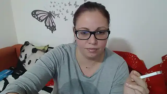 Snapshot of LadyHellene chatting on February 16, 2025, 4:32 pm LadyHellene online show from February 16, 2025, 4:32 pm