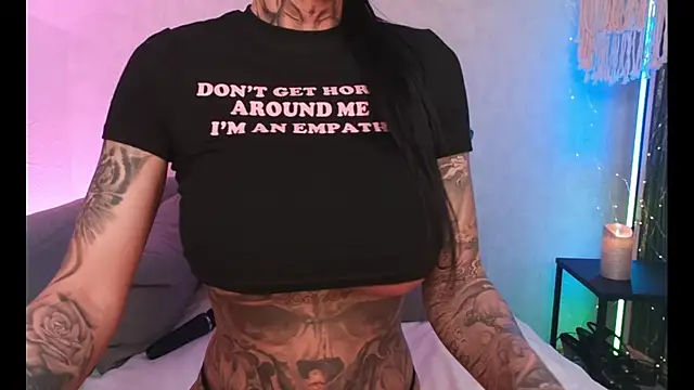 Snapshot of MeganWitch chatting on February 5, 2025, 10:12 pm MeganWitch online show from February 5, 2025, 10:12 pm