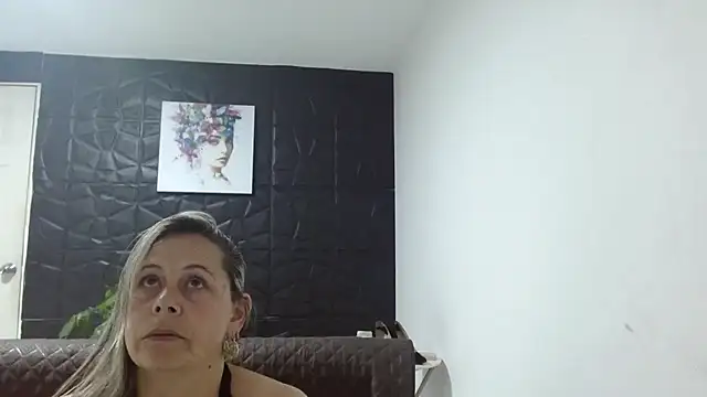 CINTHIA1609 online show from February 20, 2025, 11:10 pm