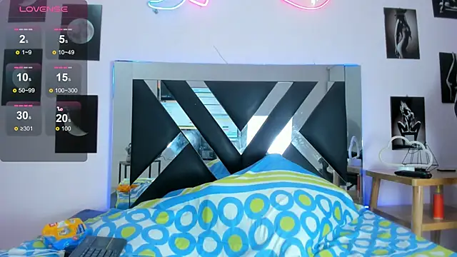 miavalentinaaa online show from December 18, 2024, 1:15 am