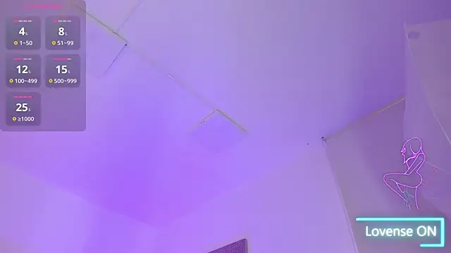 Snapshot of GiaFu chatting on October 8, 2025, 6:16 pm GiaFu online show from October 8, 2025, 6:16 pm