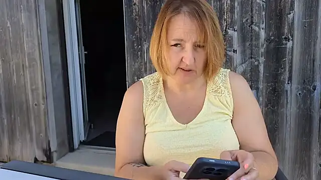 Sandcoq online show from June 15, 2026, 8:38 am