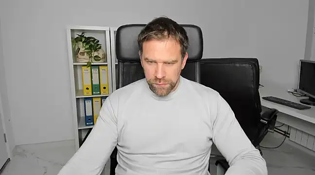 John-E-Dough online show from December 9, 2024, 4:45 am