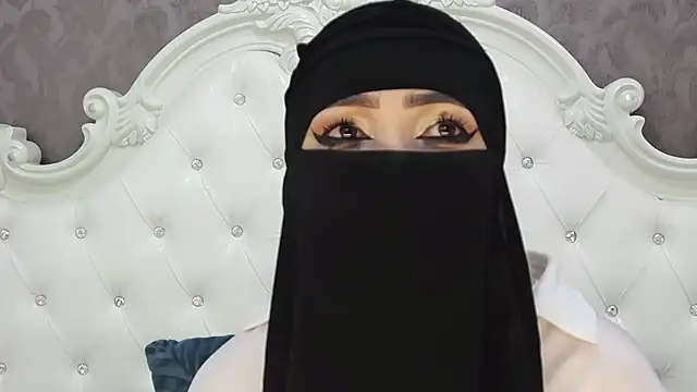 Snapshot of Hajar_Kar chatting on June 27, 2026, 5:23 am Hajar Kar online show from June 27, 2026, 5:23 am